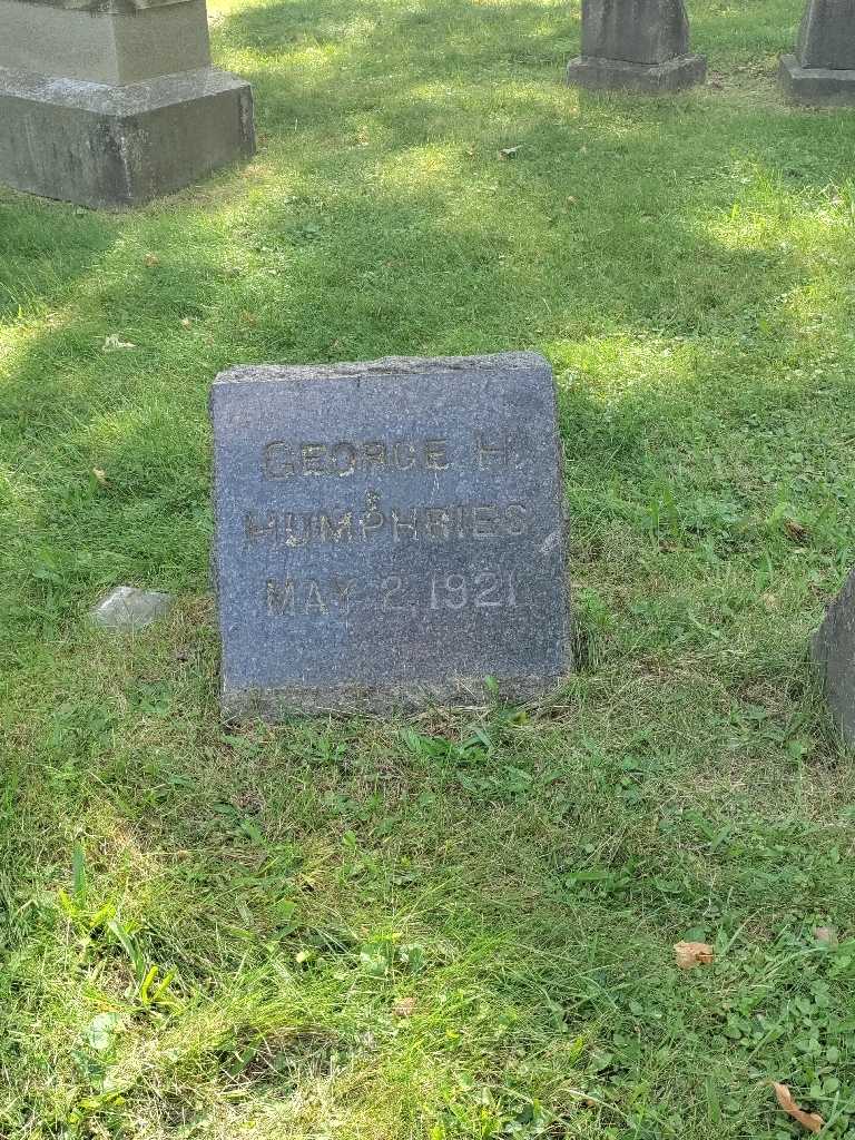 George H. Humphries's grave. Photo 3