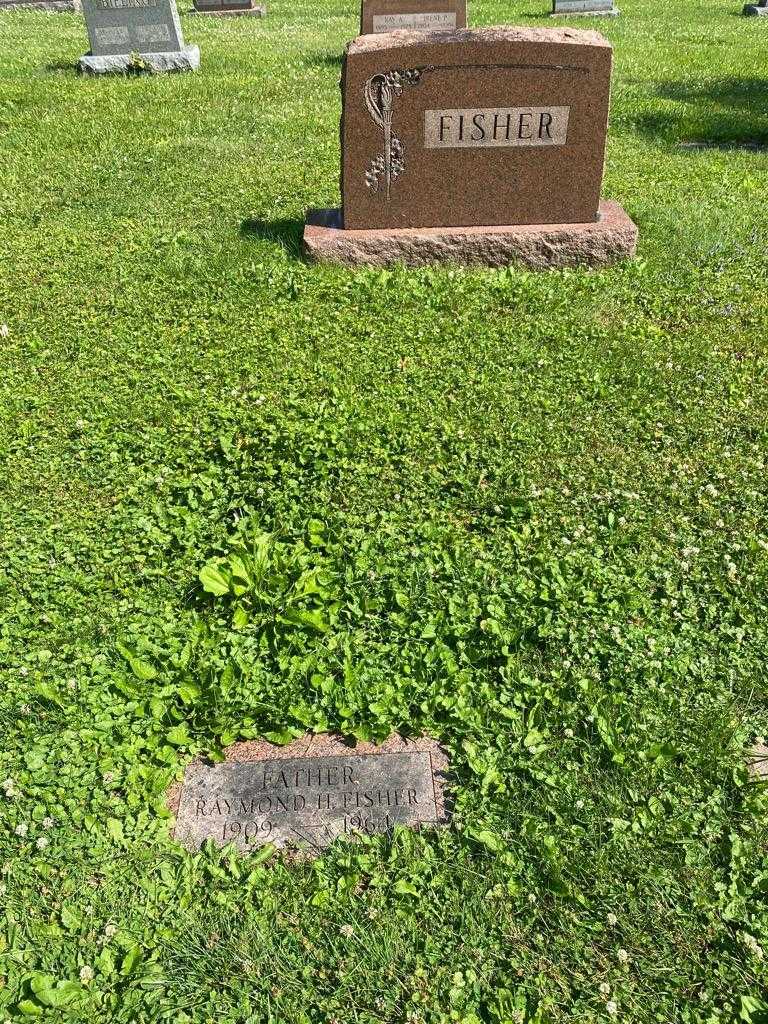 Raymond H. Fisher's grave. Photo 2