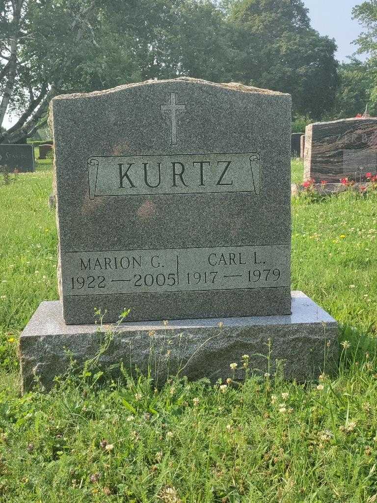 Marion G. Kurtz's grave. Photo 3