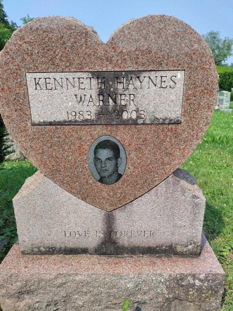 Kenneth Haynes Warner's grave. Photo 3