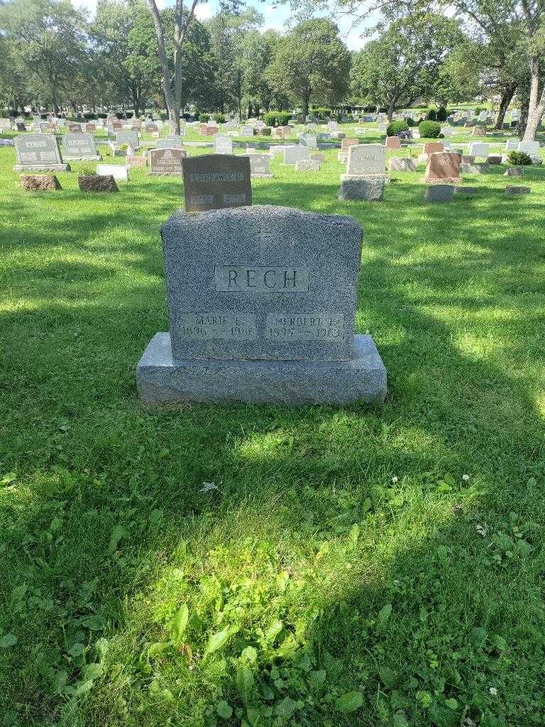 Marie E. Rech's grave. Photo 2