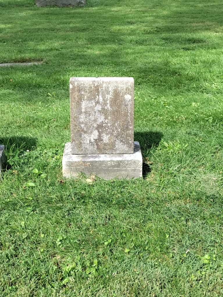 Fred Reichert's grave. Photo 2