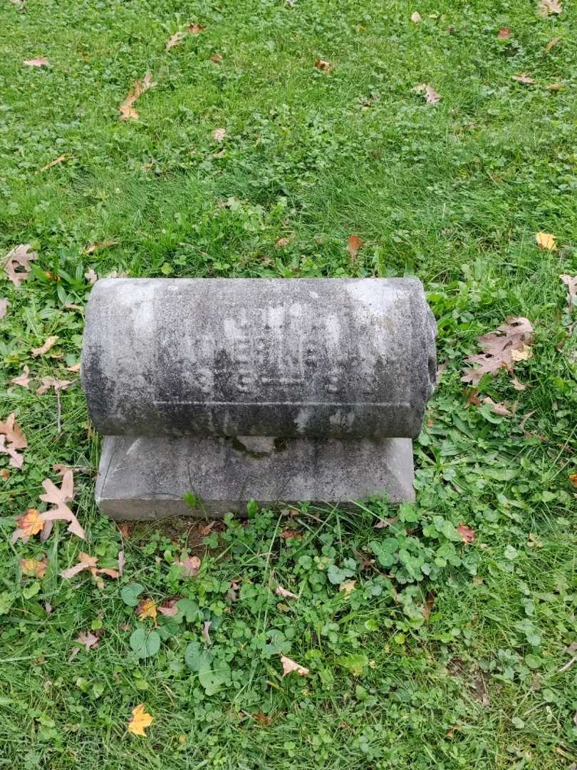 Katherine E. Lang's grave. Photo 2