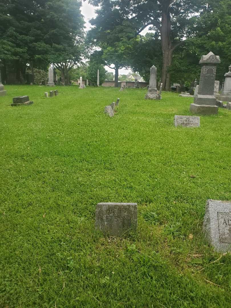 Rose E. Eason's grave. Photo 2