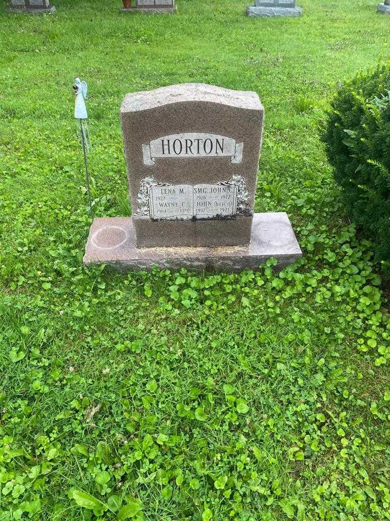 Wayne C. Horton's grave. Photo 2