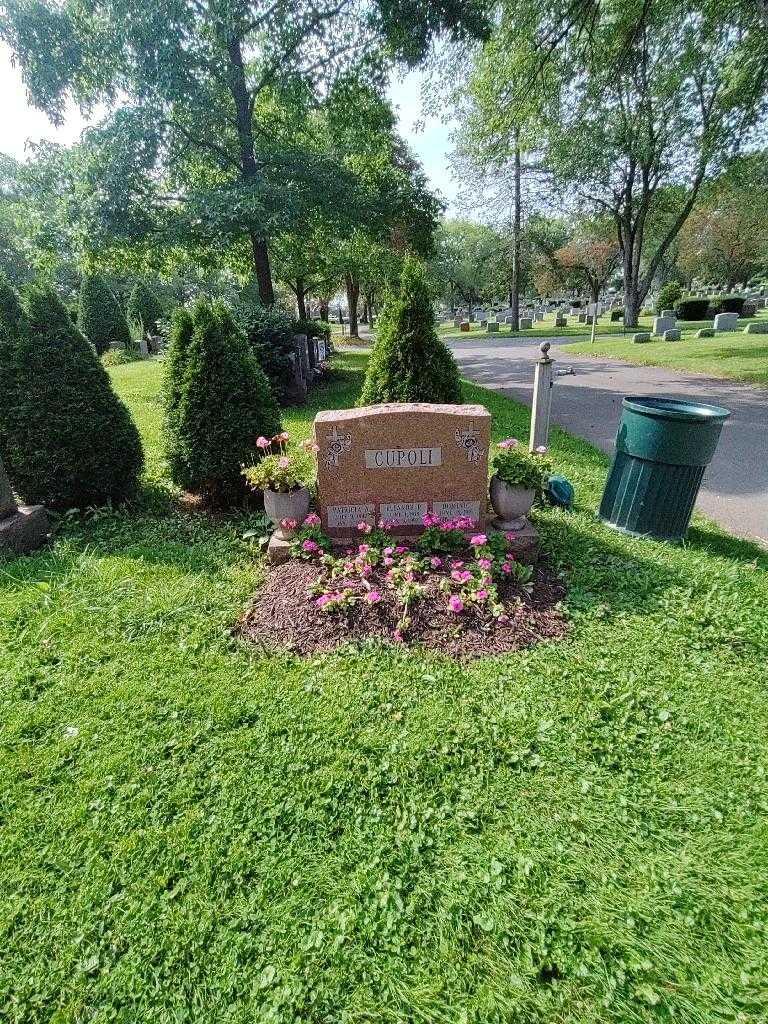 Eleanor P. Cupoli's grave. Photo 1