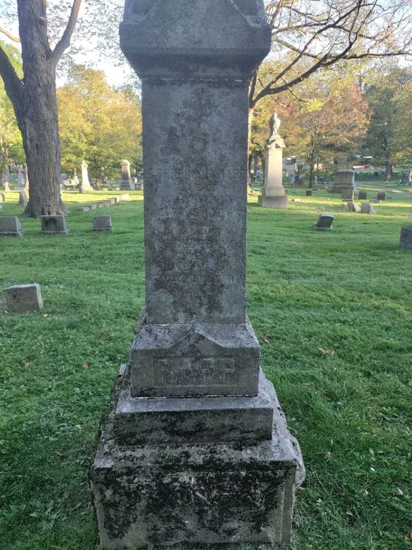 Wilhelmina F. Rapp's grave. Photo 2