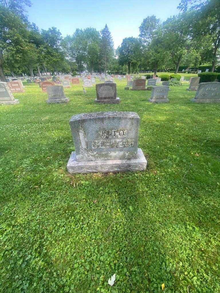 Angelina Rufo's grave. Photo 1