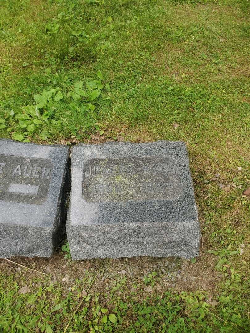 Joseph Auer's grave. Photo 2