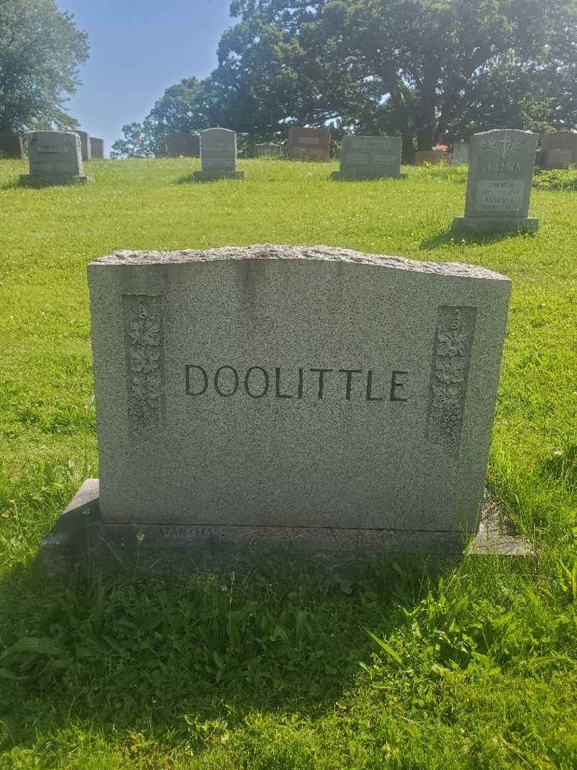 Martha Doolittle Filsinger's grave. Photo 3