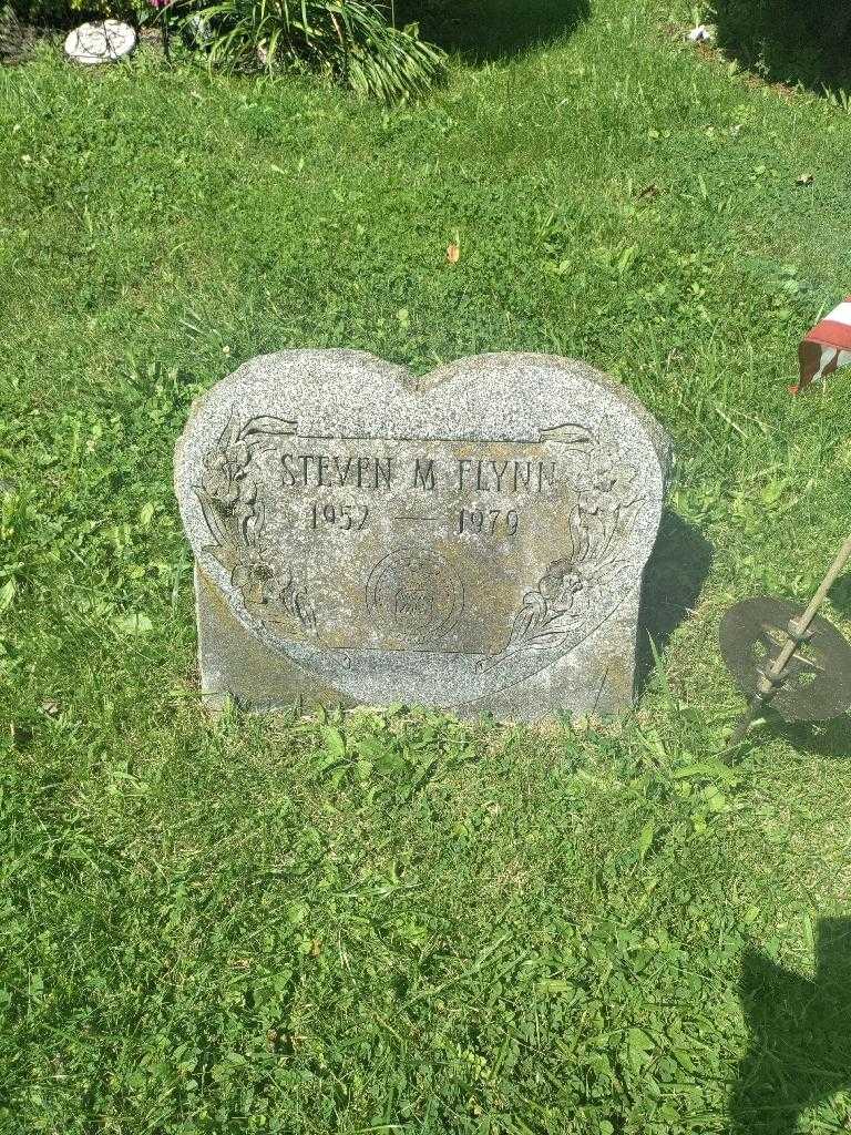 Stephen M. Flynn's grave. Photo 2