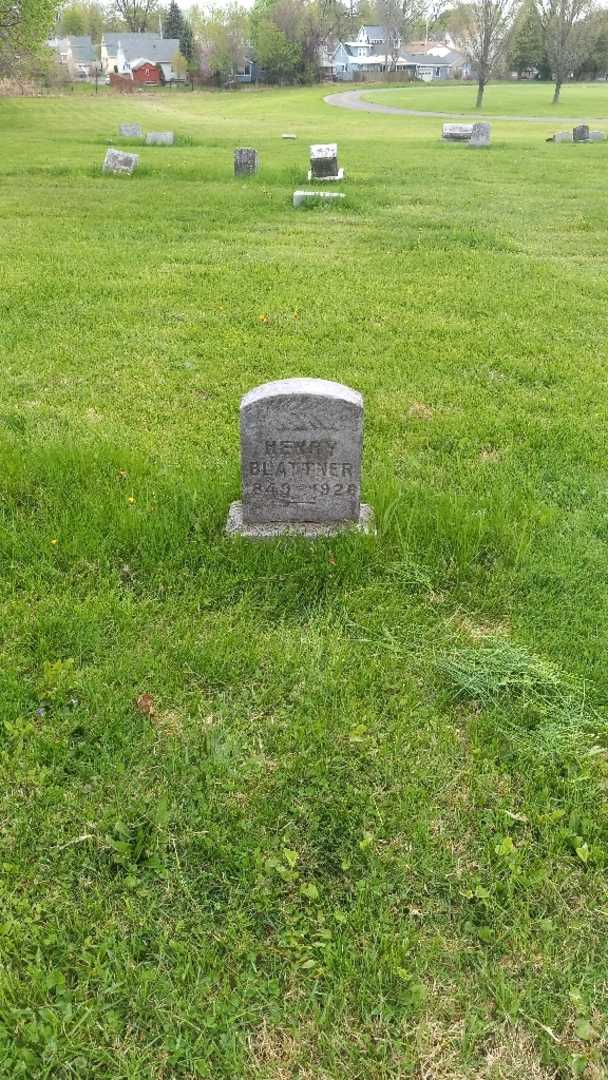 Henry Blattner's grave. Photo 2