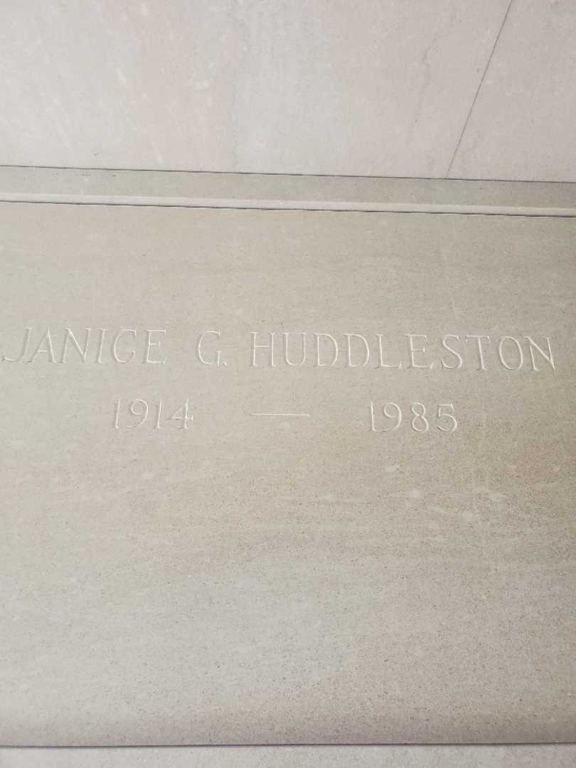 Janice G. Huddleston's grave. Photo 4