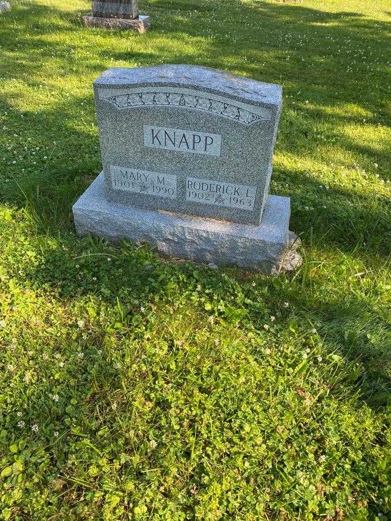 Roderick L. Knapp's grave. Photo 2