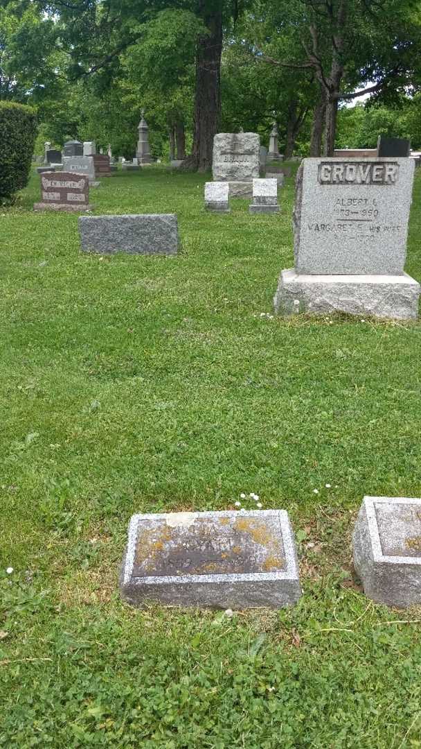 Etta Sarah Gyatt's grave. Photo 2