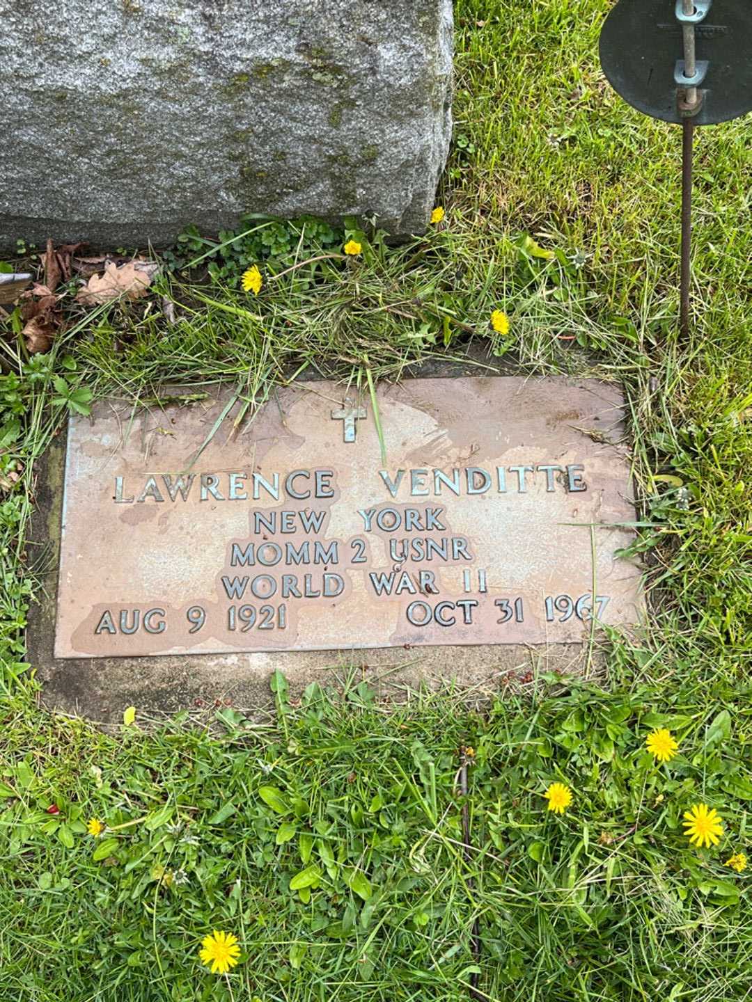 Edward R. Lawrence's grave. Photo 2