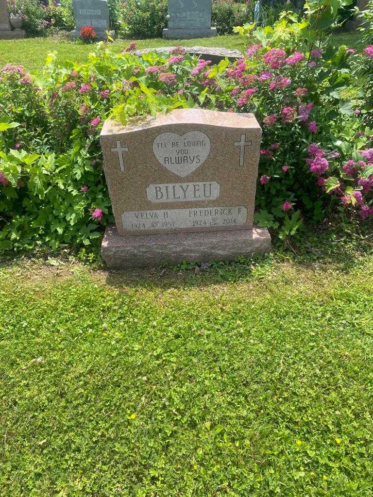 Velva H. Bilyeu's grave. Photo 2