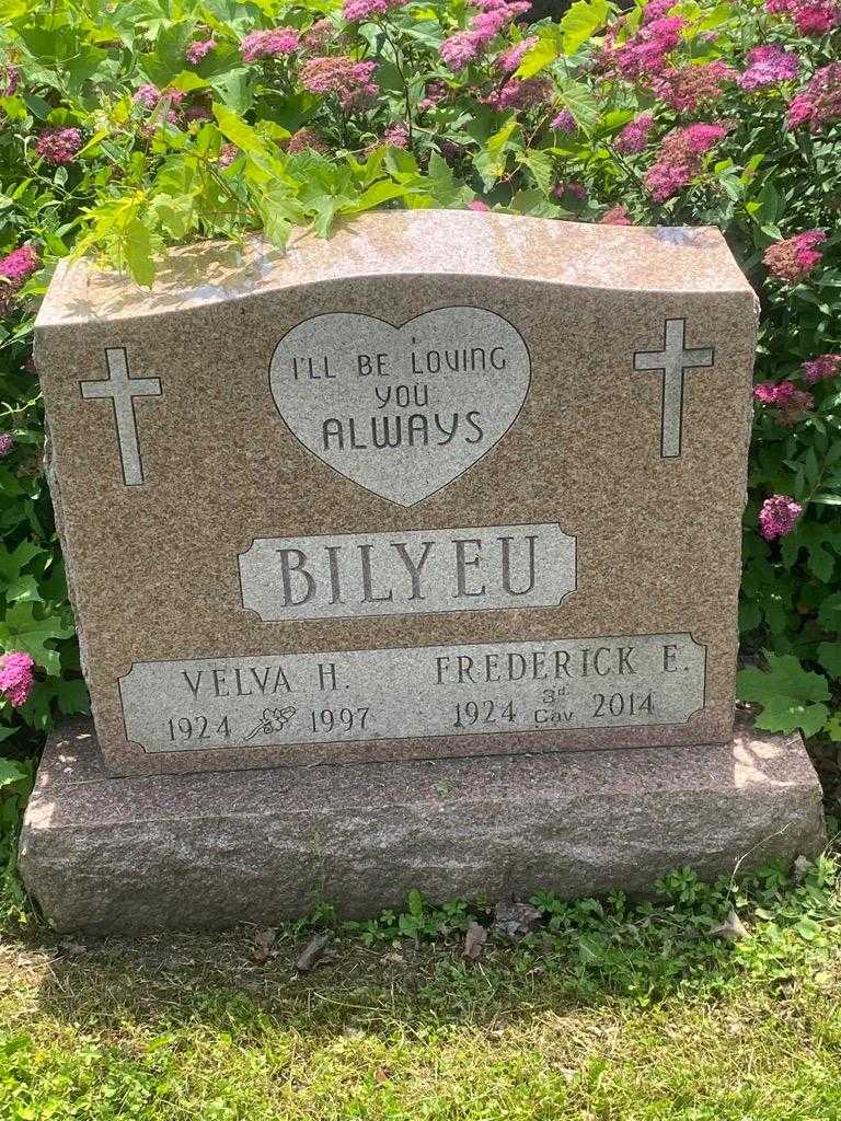 Velva H. Bilyeu's grave. Photo 3