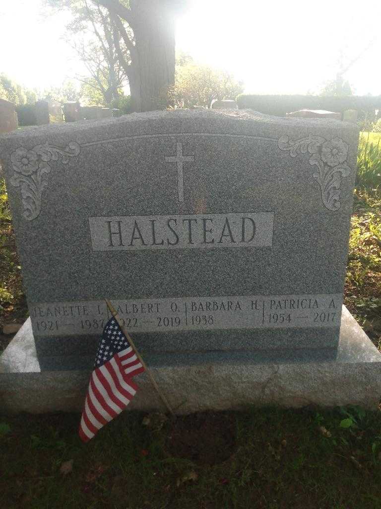 Patricia A. Halstead's grave. Photo 2