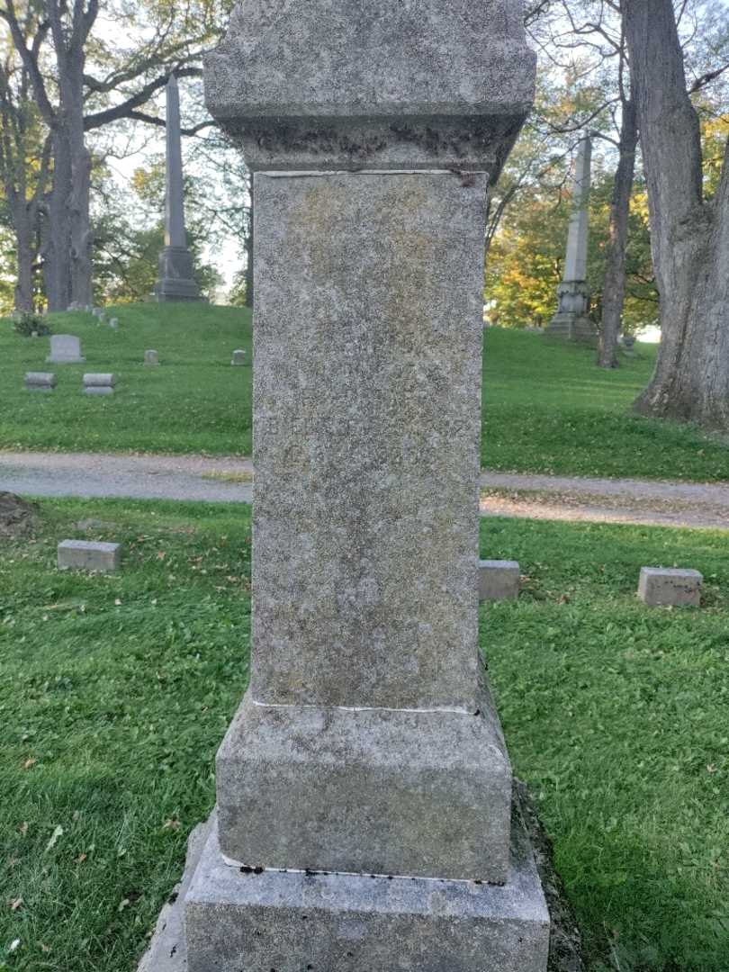 Sarah S. Rapp's grave. Photo 2