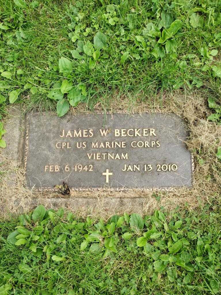 James W. Becker's grave. Photo 3