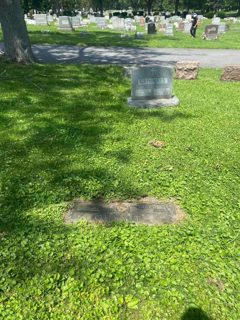 Emma H. Guyvits's grave. Photo 2