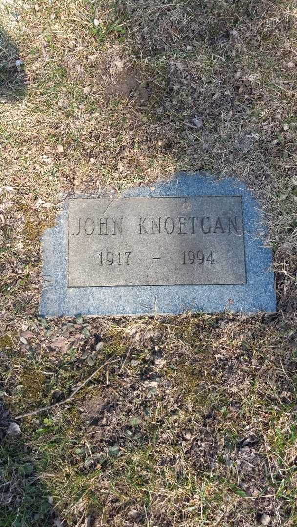 John Robert Knoetgan's grave. Photo 4