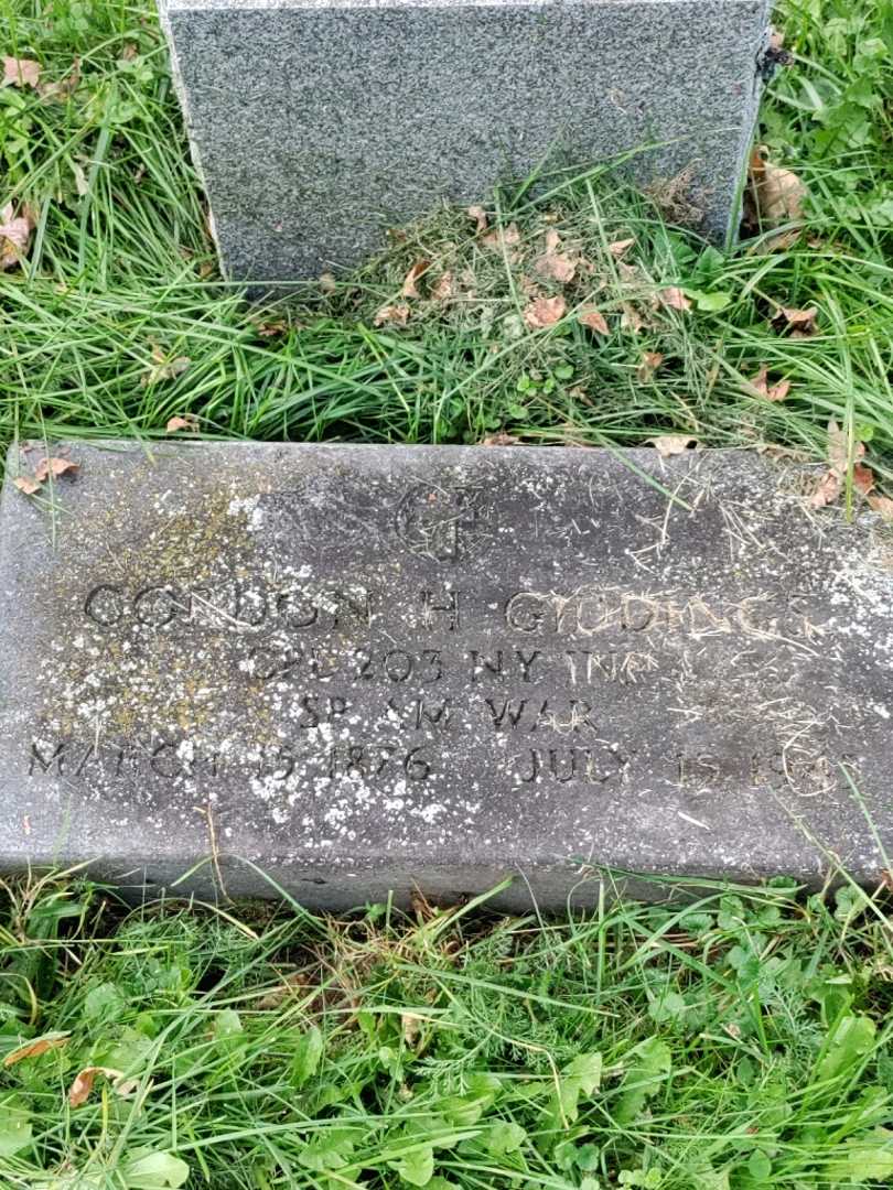 Gordon Hobson Giddings's grave. Photo 3