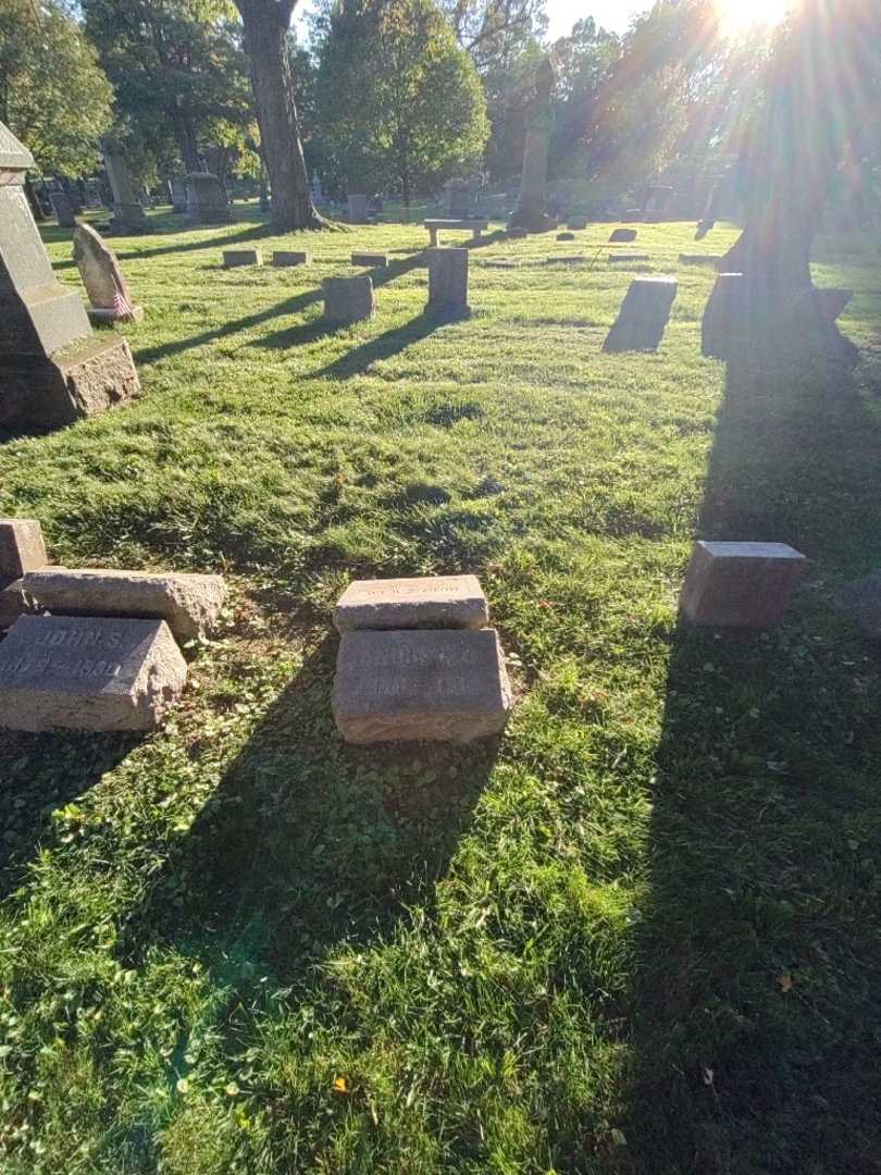 Andrew P. Fesenmeyer's grave. Photo 1