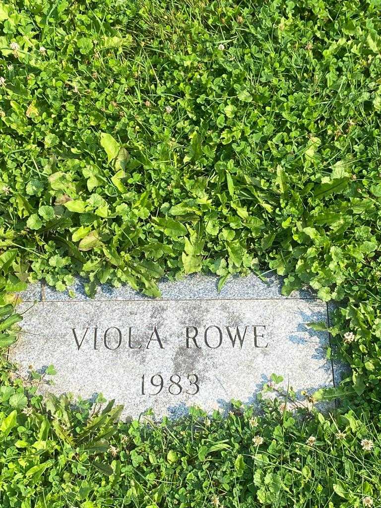 Viola Rowe's grave. Photo 3
