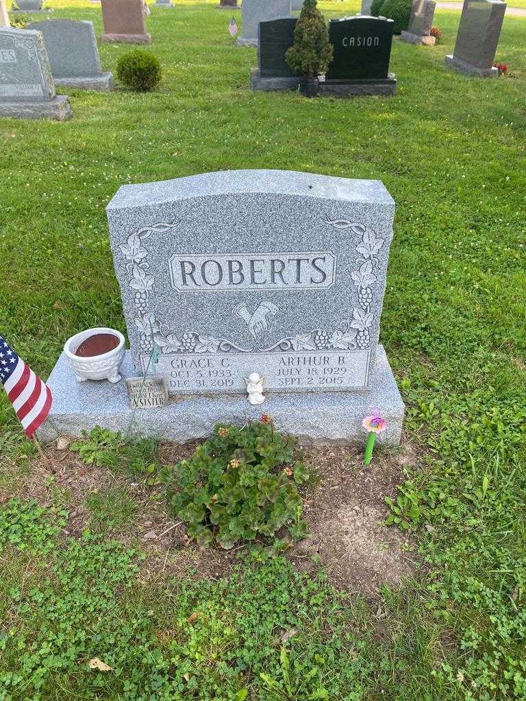 Grace C. Roberts's grave. Photo 2