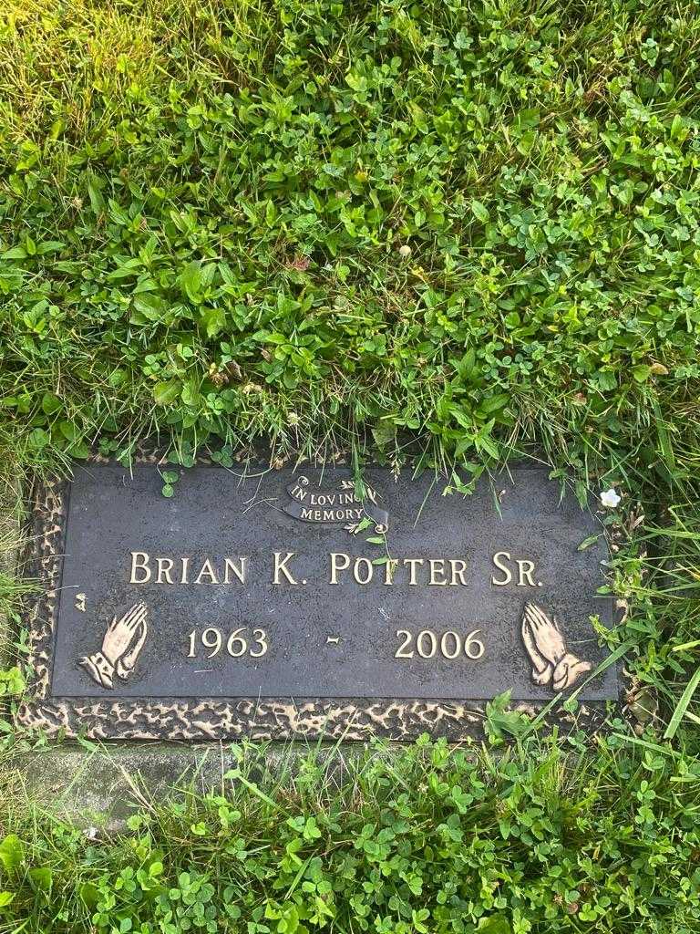 Brian K. Potter Senior's grave. Photo 6