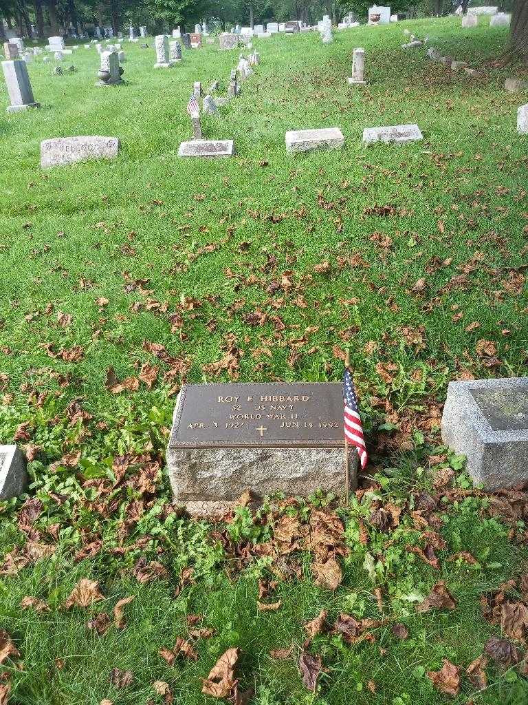 Roy E. Hibbard's grave. Photo 3