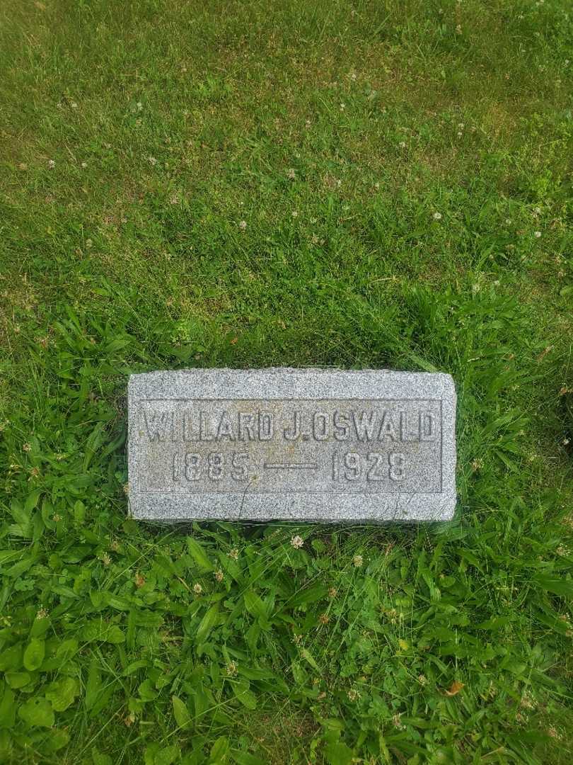 Willard J. Oswald's grave. Photo 2
