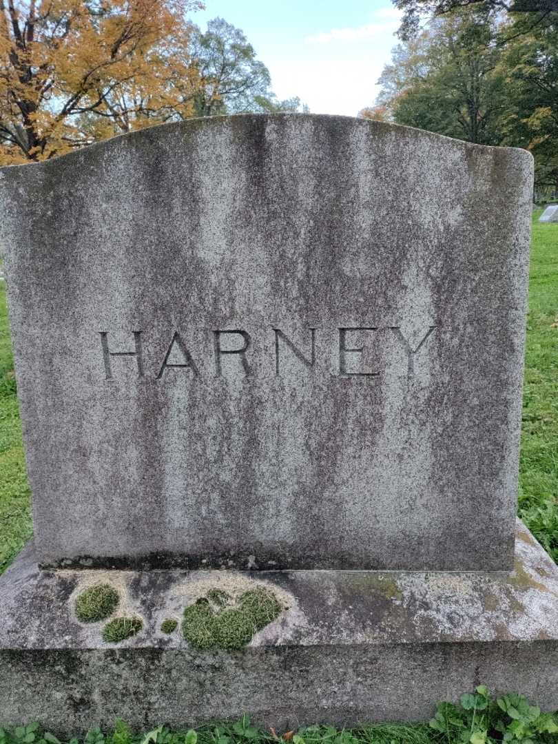 Grace P. Harney's grave. Photo 4