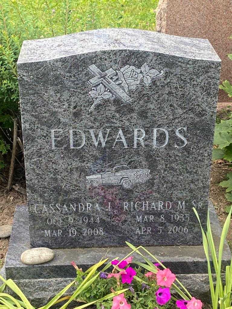 Richard M. Edwards Senior's grave. Photo 3