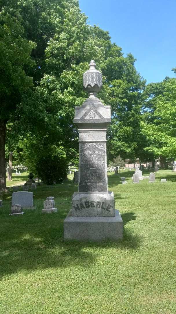 Karolina Haberle's grave. Photo 2