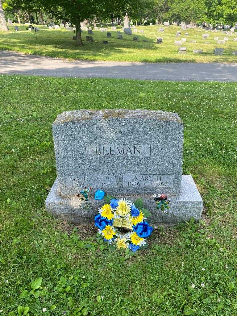 Malcolm P. Beeman's grave. Photo 2