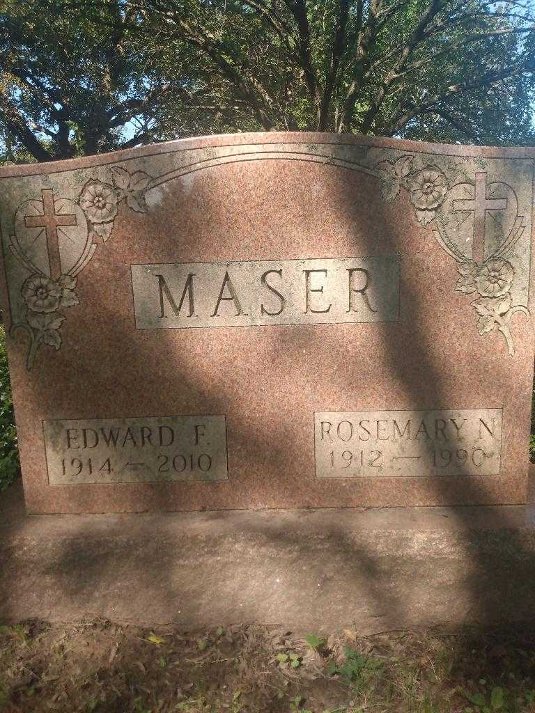 Edward F. Maser's grave. Photo 3