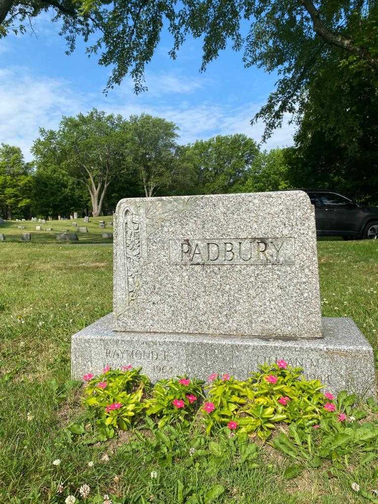 Lillian M. Padbury's grave. Photo 2