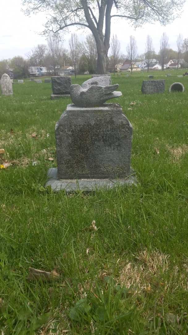 Charles Hughes's grave. Photo 2