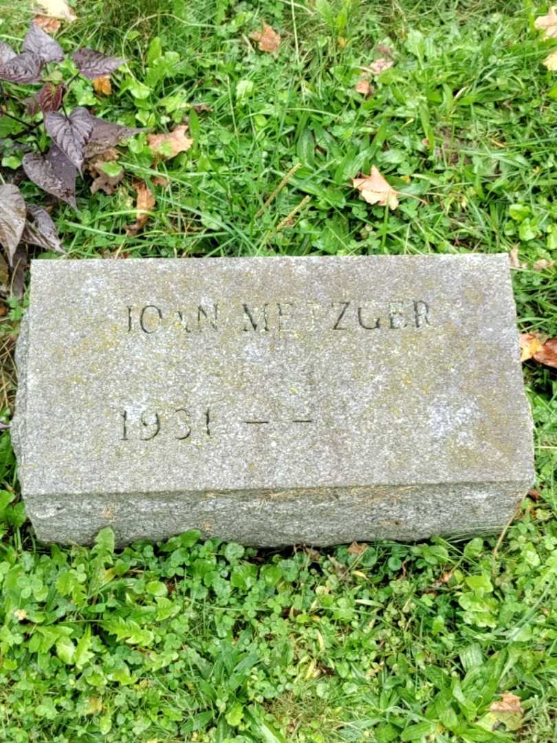 Joan Metzger's grave. Photo 3