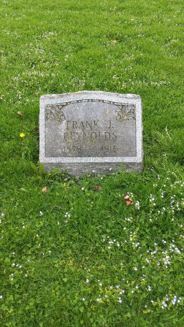 Frank James Reynolds's grave. Photo 2