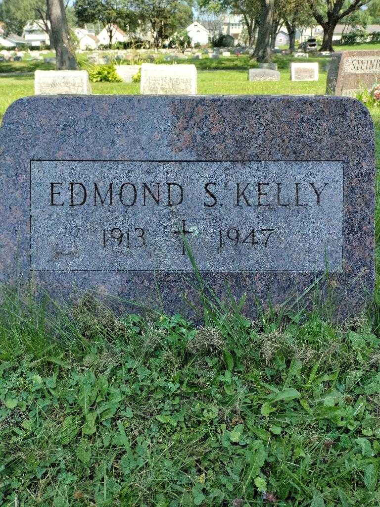 Edmond S. Kelly's grave. Photo 3