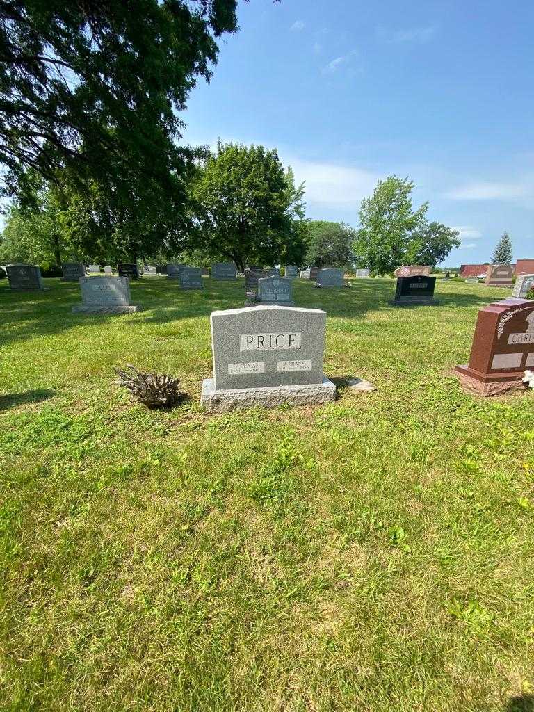 Lola A. Price's grave. Photo 1