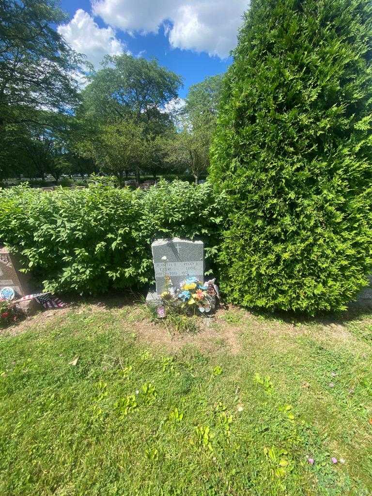 Peggy L. Long's grave. Photo 1