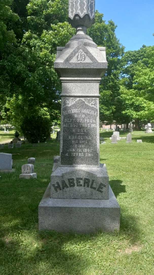 Karolina Haberle's grave. Photo 3