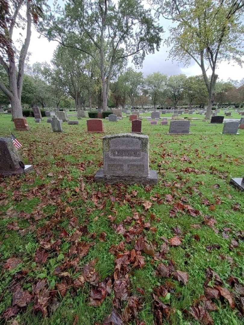 Clarence O. Vogelsang's grave. Photo 1