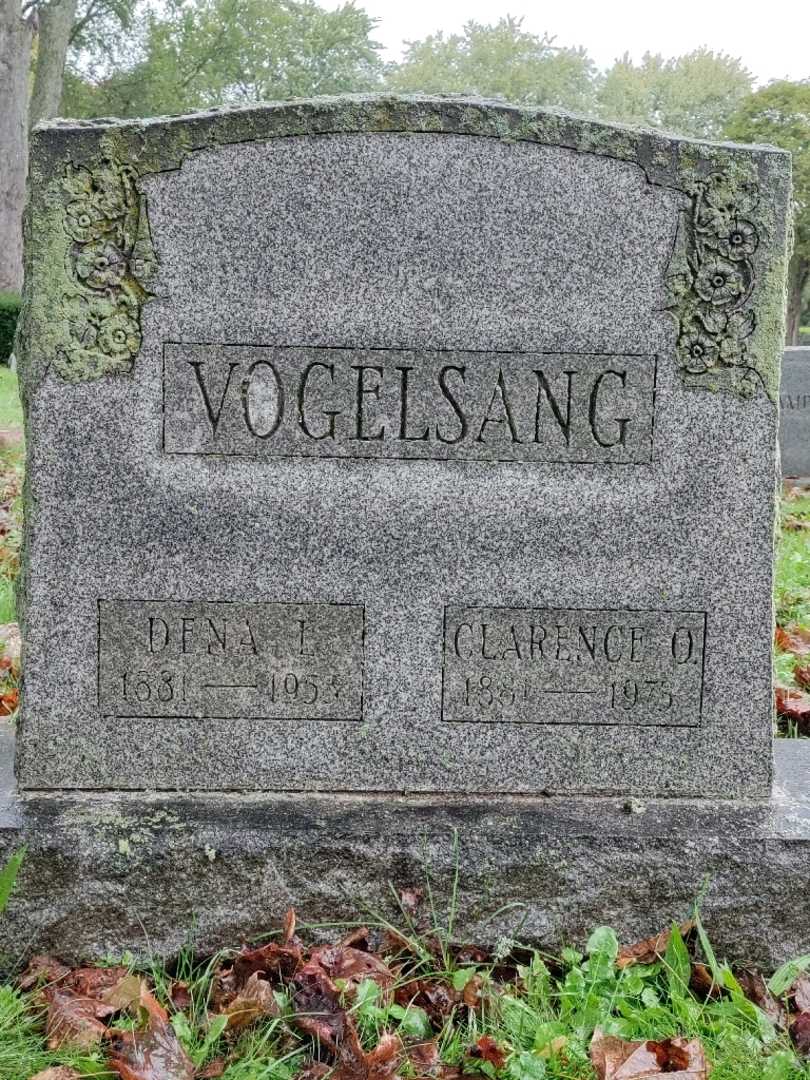 Clarence O. Vogelsang's grave. Photo 3