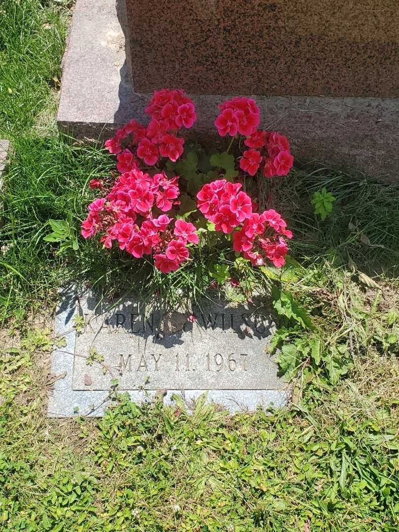 Karen Marie Wilson's grave. Photo 3